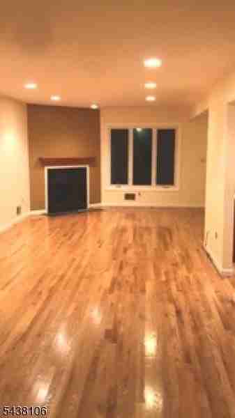 8 Stockton Ct - Photo 5 of 29