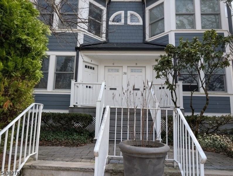 36 Phoenix Ave #A
