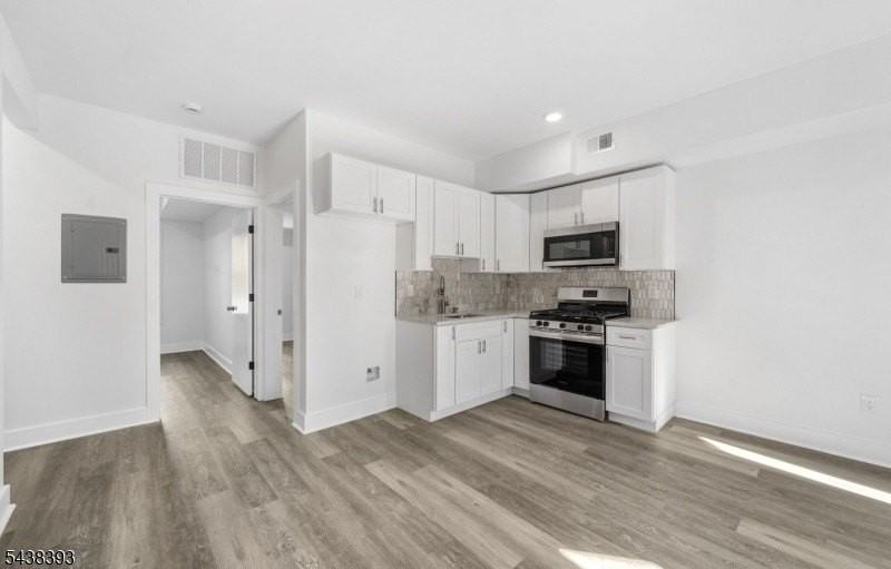 1119 Hampton Pl #2
