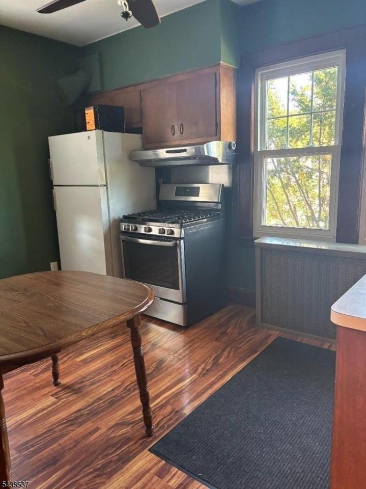 2074 Stowe St - Photo 5 of 7