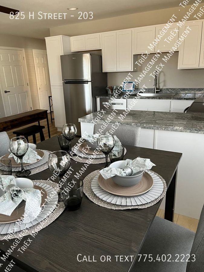 825 H St #203 - Photo 7 of 15