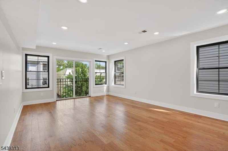 747 S 11th St - Photo 7 of 22