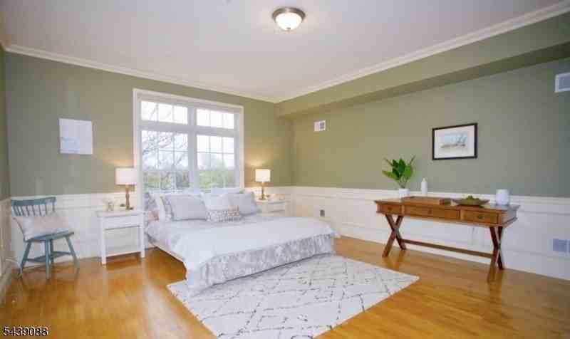 1677 Springfield Ave #13 - Photo 6 of 15