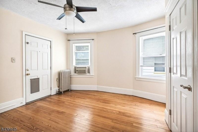 97 Berkeley Ave #2 - Photo 3 of 22