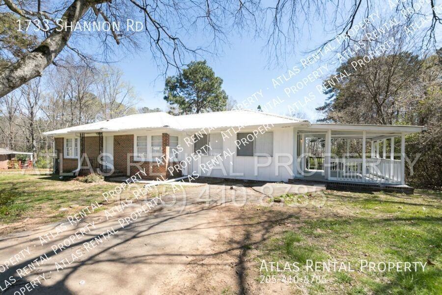 1733 Shannon Rd - Photo 2 of 24