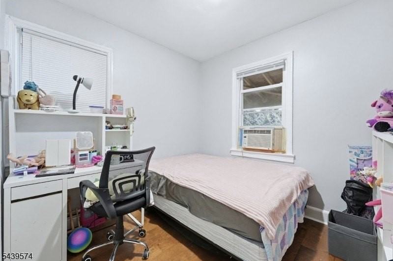 328 John St - Photo 7 of 9