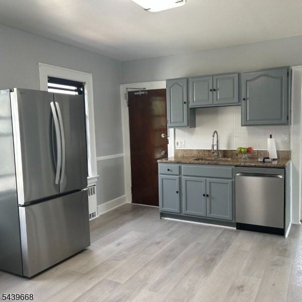 73 Lakewood Ter - Photo 3 of 19