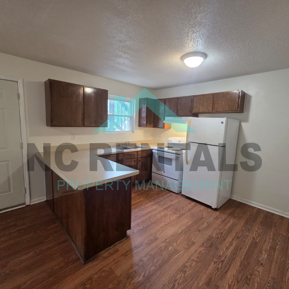 2559 Green Oaks Ct #A - Photo 6 of 28
