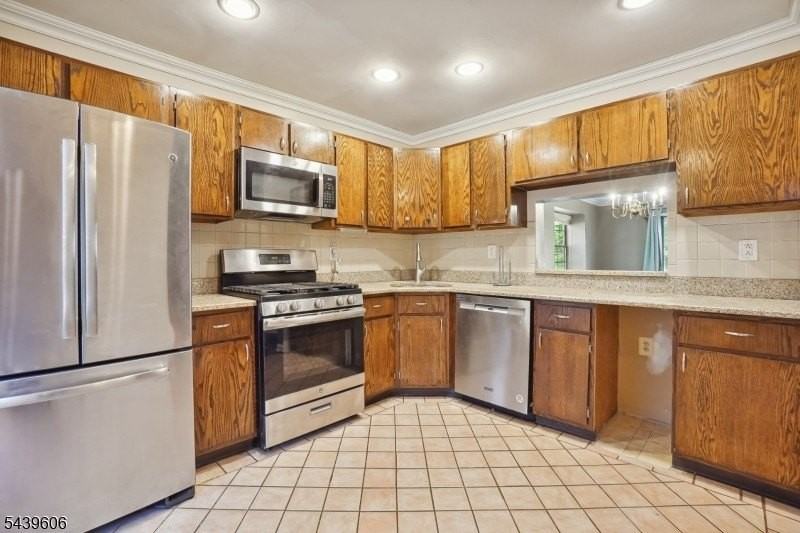 96 Baldwin Ct - Photo 2 of 15