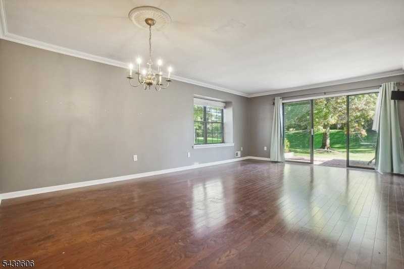 96 Baldwin Ct - Photo 4 of 15