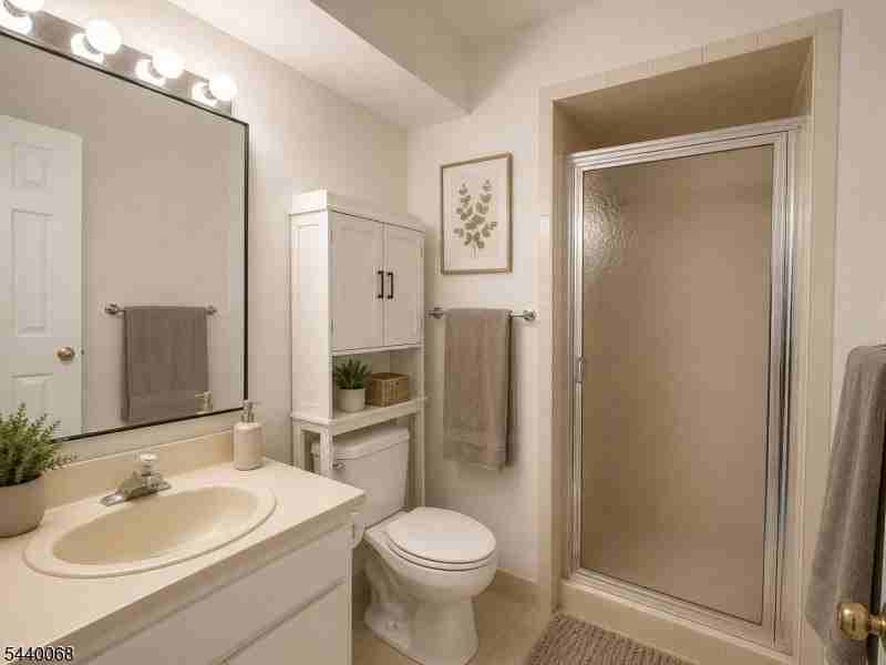 46 Commonwealth Dr - Photo 5 of 10