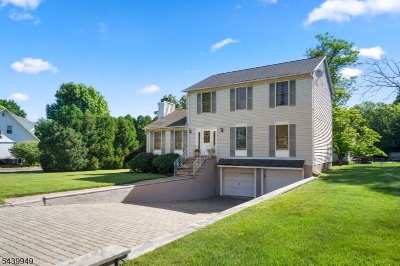 32 Montville Ave - Photo 2 of 25