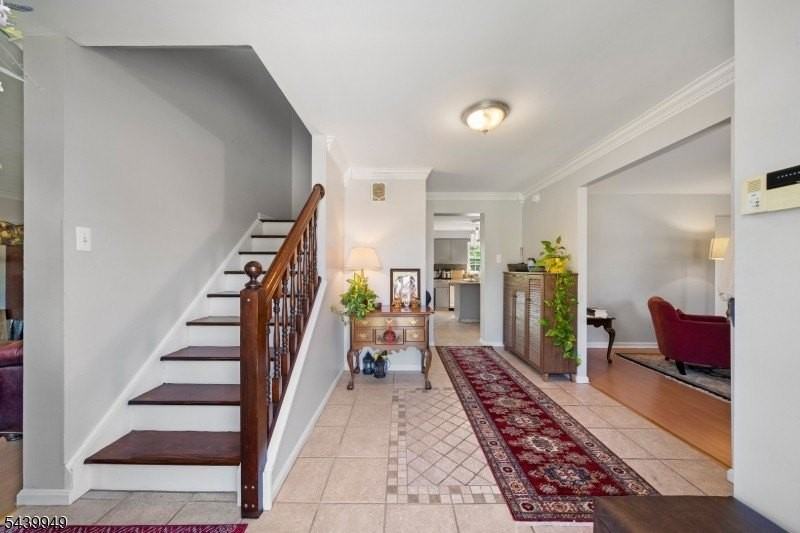 32 Montville Ave - Photo 4 of 25