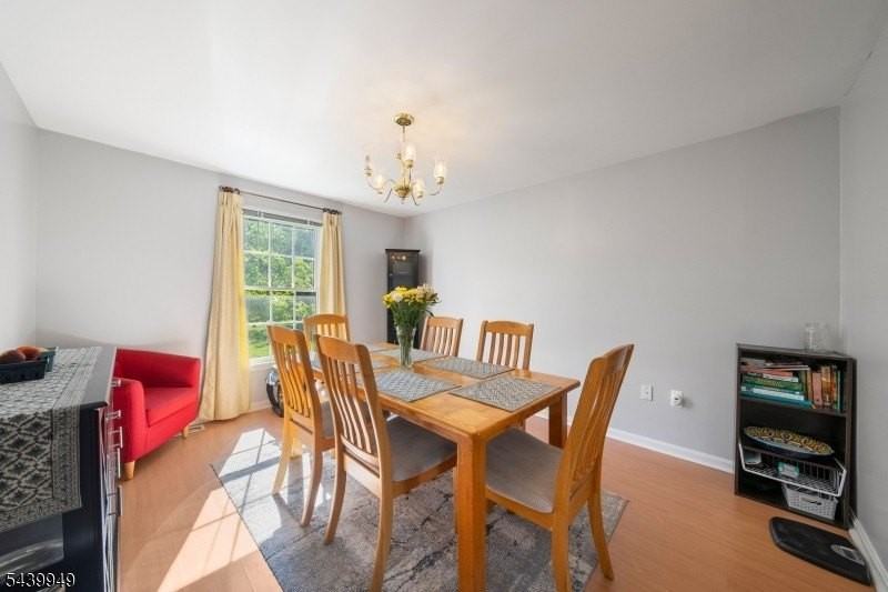 32 Montville Ave - Photo 7 of 25