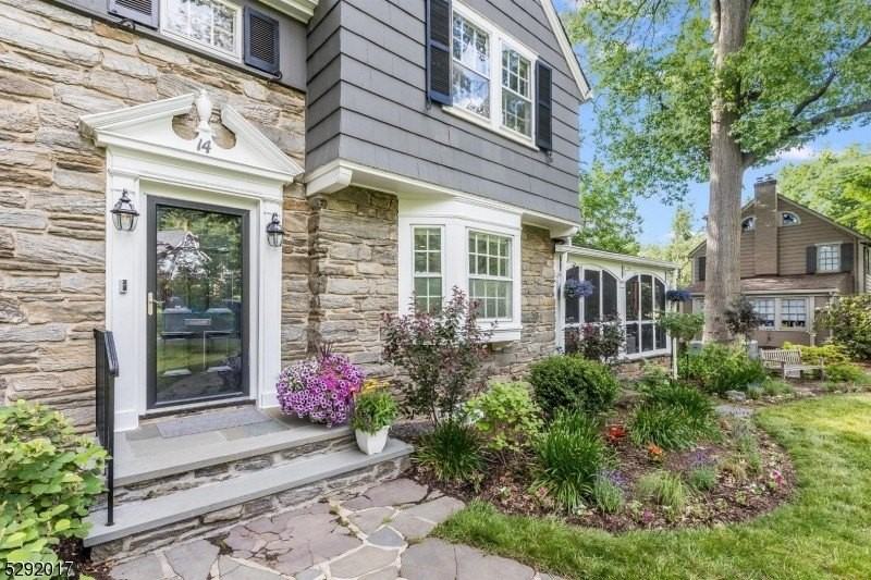 14 South Cres - Photo 4 of 37
