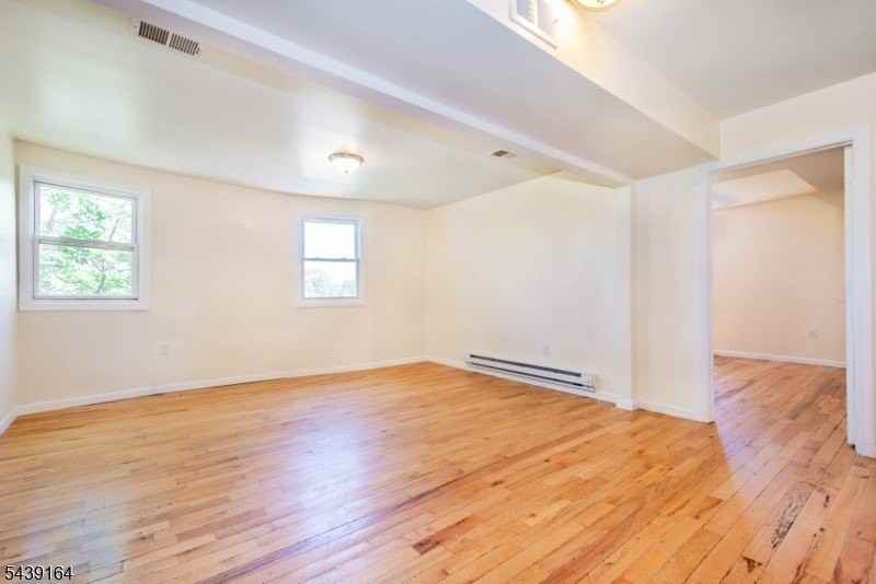 527 13th Ave #3 - Photo 2 of 23