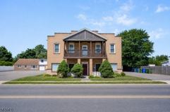 107 Macarthur Ave #4B - Photo 1 of 1