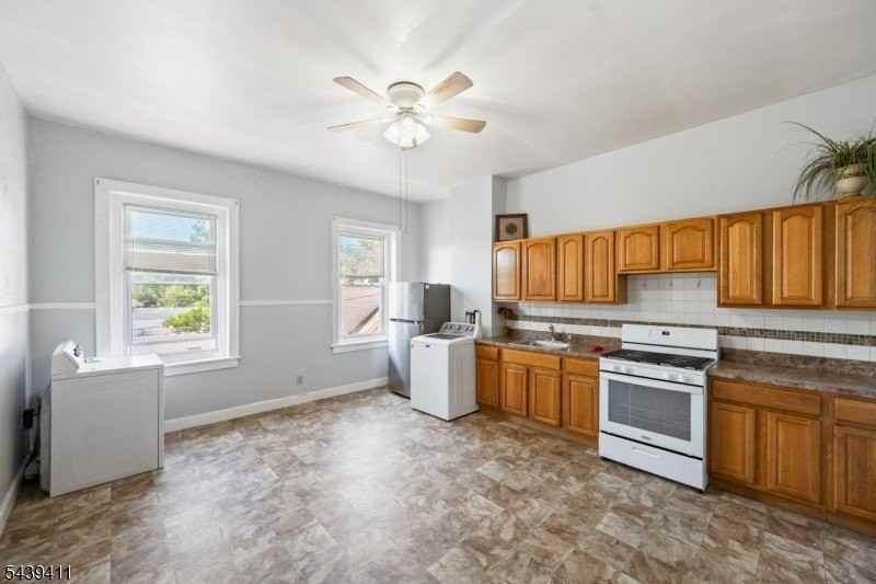 107 Macarthur Ave #4B - Photo 4 of 8