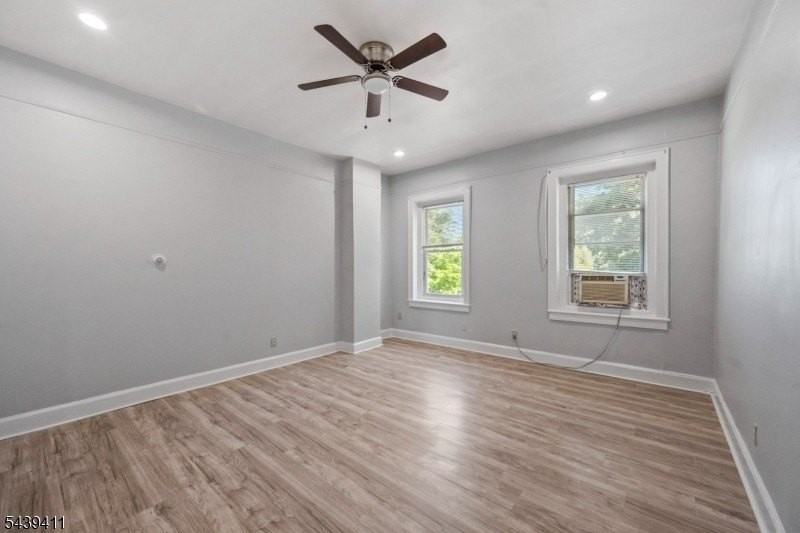107 Macarthur Ave #4B - Photo 7 of 8