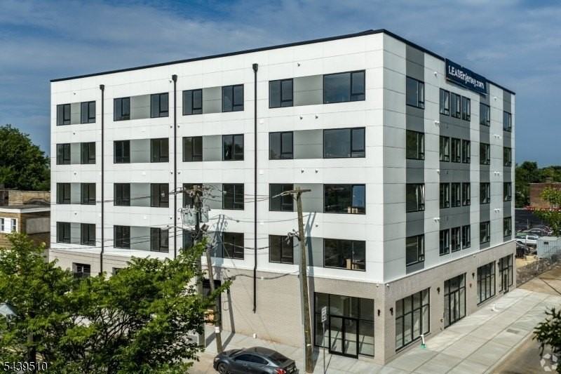 448 - 452 S Orange Ave #203 - Photo 7 of 12