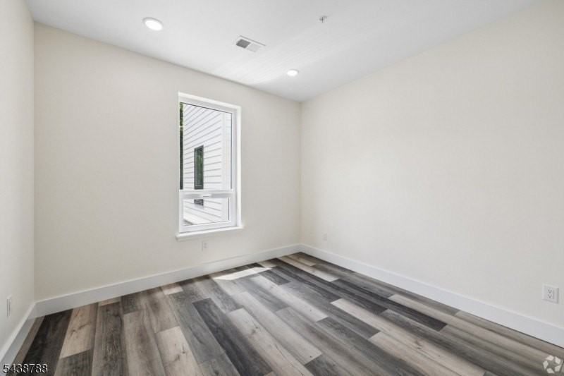448 - 452 S Orange Ave #205 - Photo 3 of 12