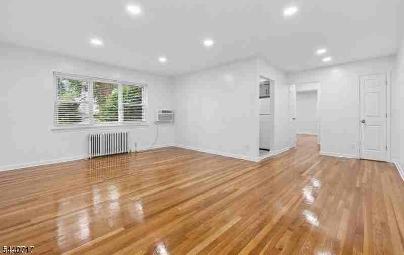 245 Passaic Ave #E9 - Photo 4 of 10