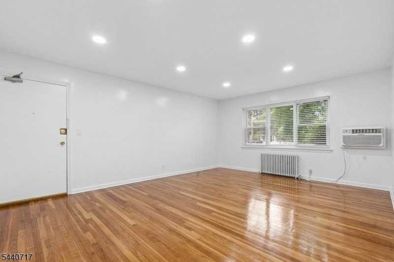 245 Passaic Ave #E9 - Photo 6 of 10
