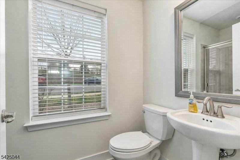 309 Saratoga Ct - Photo 6 of 39