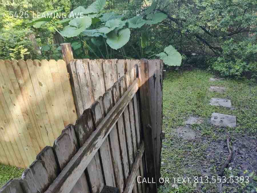 5425 Leaming Ave - Photo 3 of 11