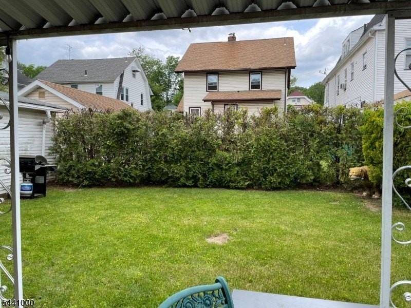 26 Parkway W - Photo 4 of 16