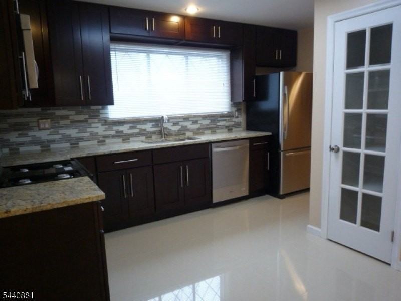 222 Wildflower Ln - Photo 3 of 19