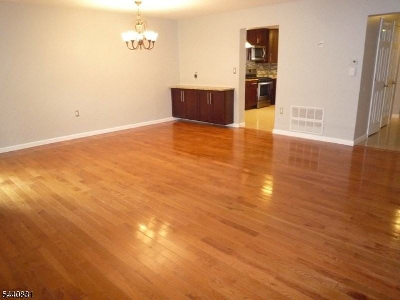 222 Wildflower Ln - Photo 5 of 19