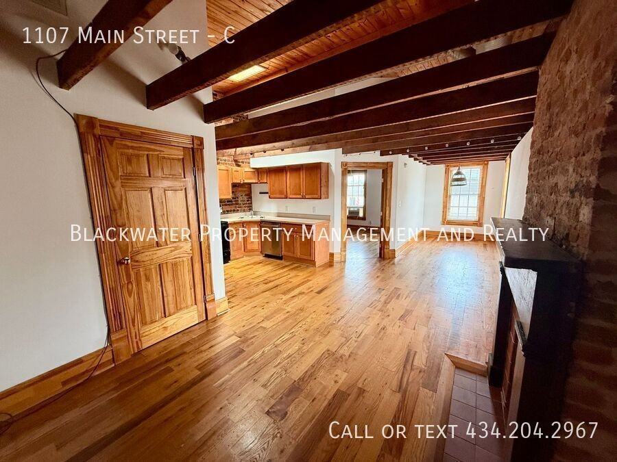 1107 Main St #C - Photo 2 of 11