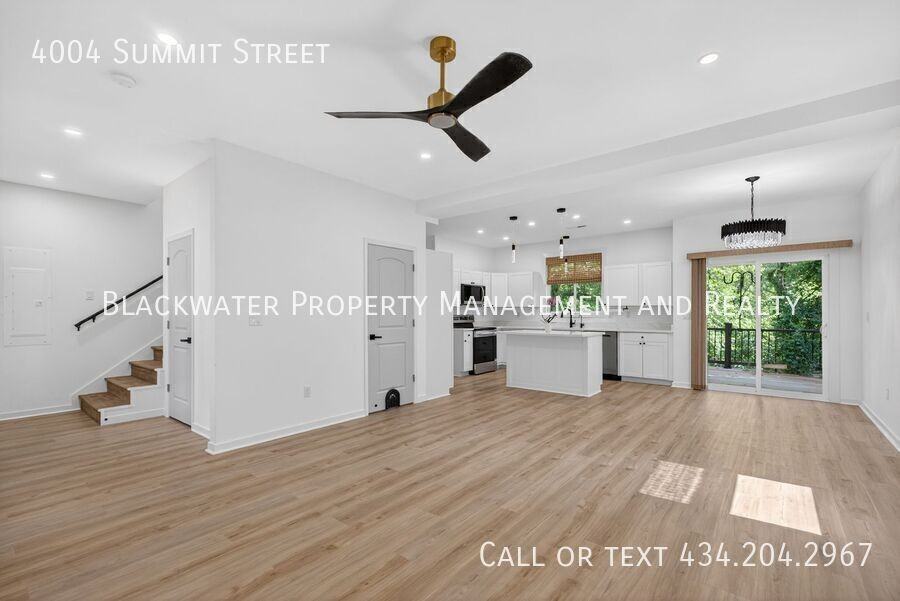 4004 Summit St - Photo 5 of 29