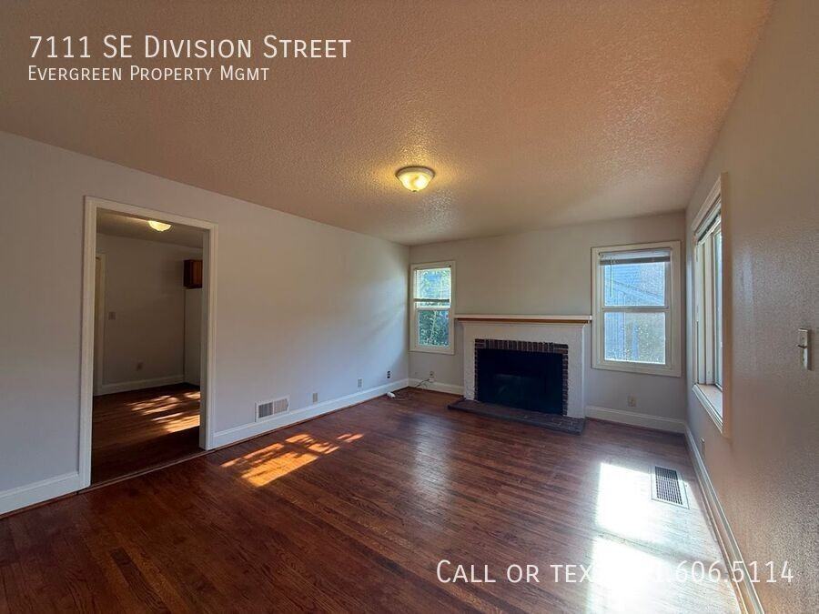 7111 Se Division St - Photo 6 of 26