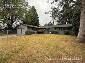 1130 Se 225th Ave - Photo 1 of 1