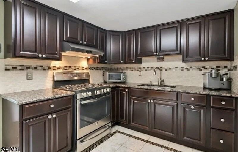 26 Harrison St #B - Photo 2 of 8