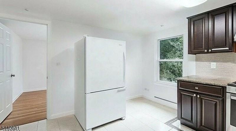 26 Harrison St #B - Photo 4 of 8