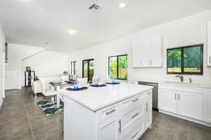 featured image of 1036 Northeast 33rd Street