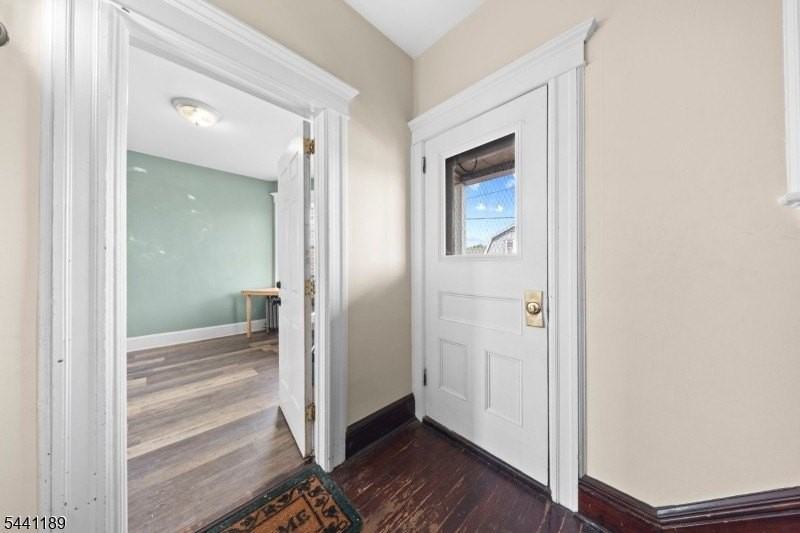 315 Haledon Ave - Photo 7 of 29