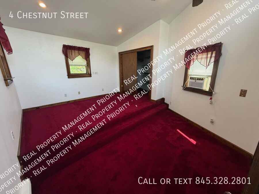 4 Chestnut St - Photo 4 of 11