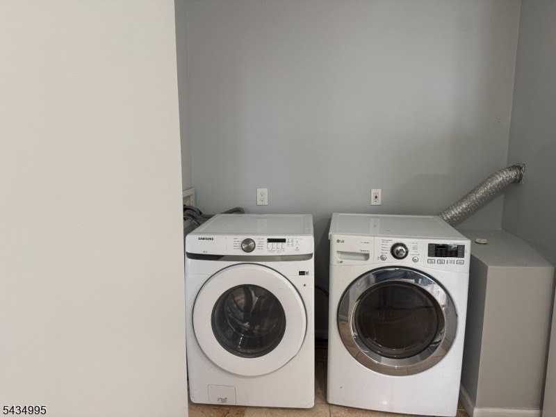 105 N Munn Ave - Photo 7 of 14
