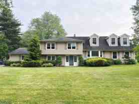 21 Meadowview Rd - Photo 1 of 1