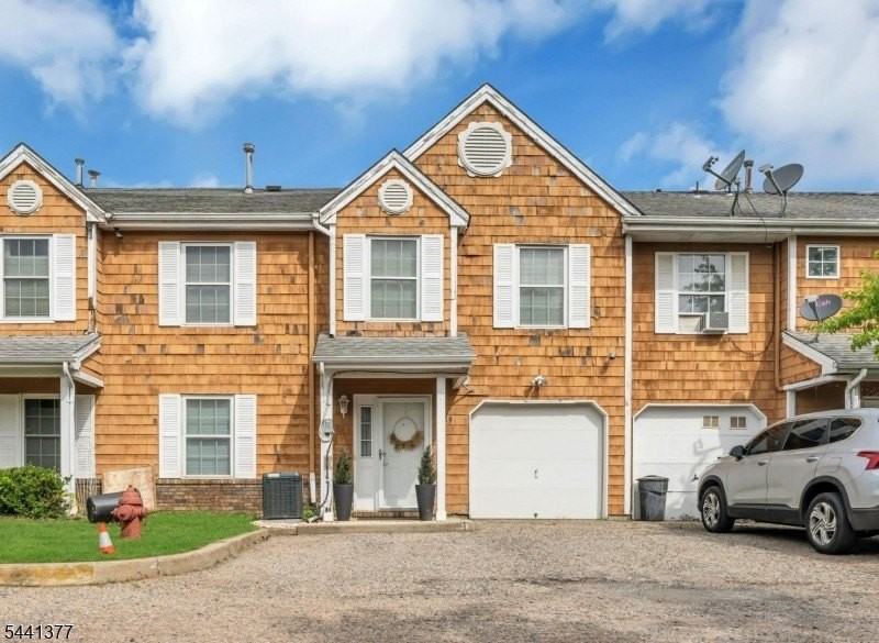 19 Delavan Ct