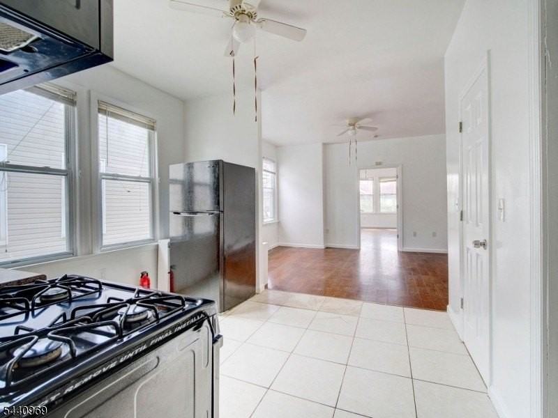 143 Huntington Ter #2R - Photo 6 of 15