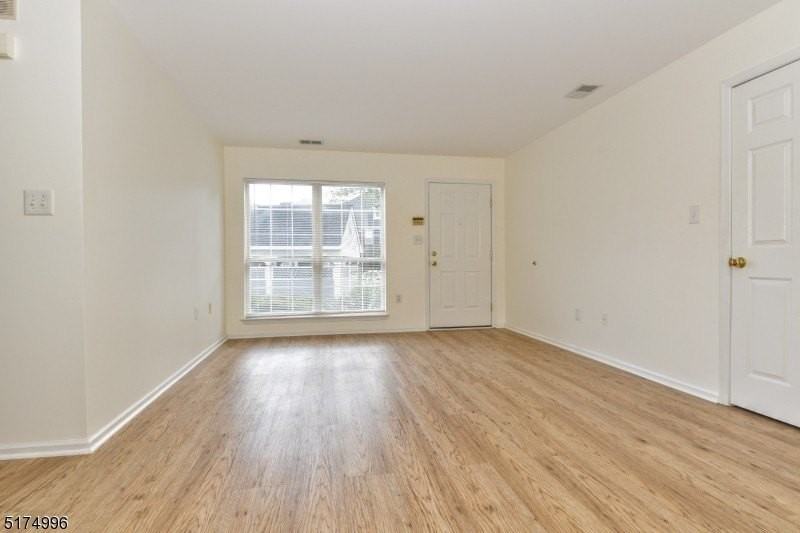 1132 Stafford St #1132 - Photo 6 of 21