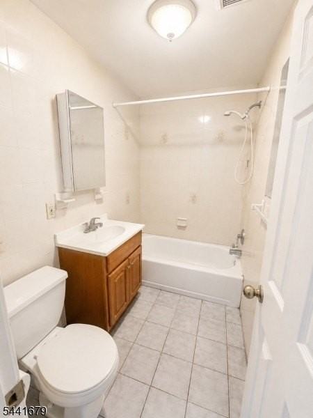 128 Columbus Pl #1 - Photo 4 of 4