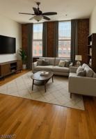 featured image of 220 Main St #202