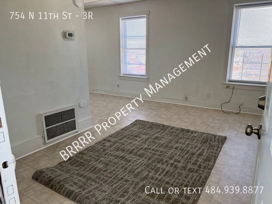 754 N 11th St #3R - Photo 2 of 12