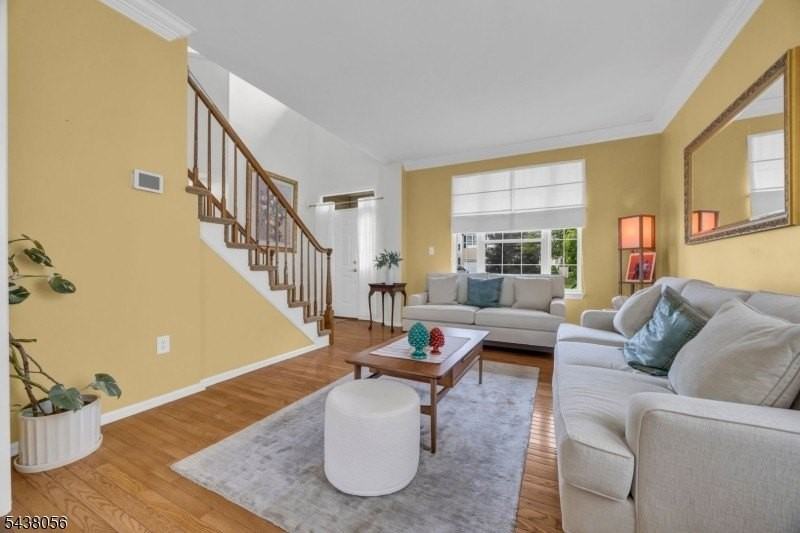 9 Hannah Ct - Photo 5 of 39